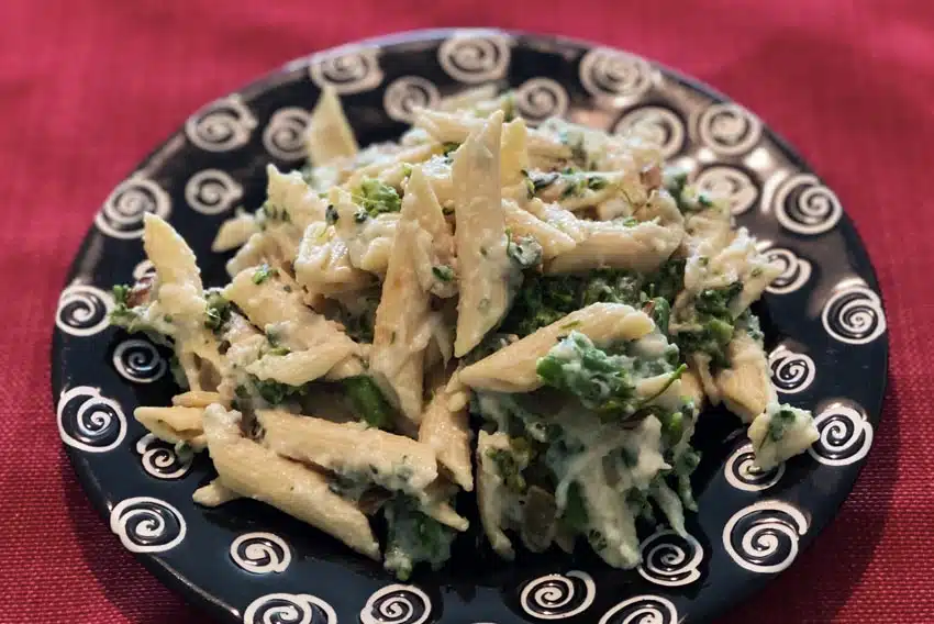 Alfredo Chickpea Pasta